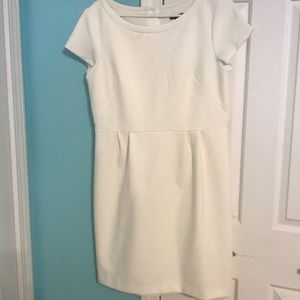 Ann Taylor off white 64% Polyester and 32% rayon